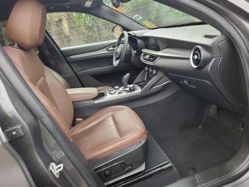 Used 2024 Alfa Romeo Stelvio Ti w/ Active Assist Plus Package image 11