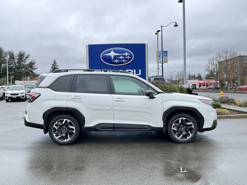 Certified 2025 Subaru Forester Limited image 9