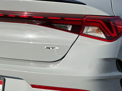 Used 2023 Kia K5 GT-Line image 26