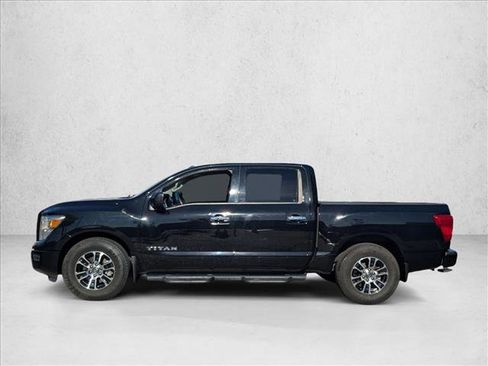 Used 2021 Nissan Titan SV w/ Accessory Utility Package image 8