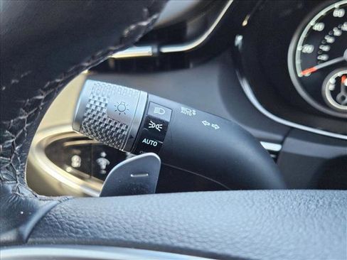 Used 2025 Genesis GV70 2.5T image 15