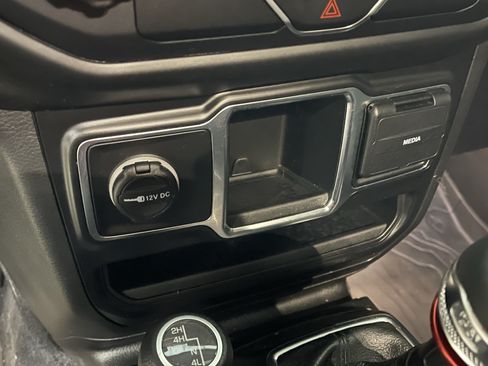 Used 2021 Jeep Wrangler Sport AWD/4WD image 24