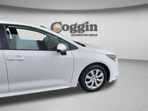 Used 2024 Toyota Corolla LE image 31