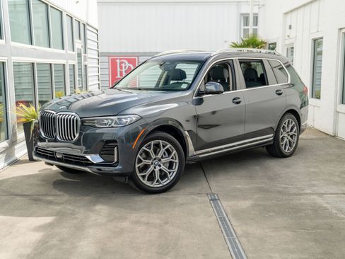 Used 2019 BMW X7 xDrive40i w/ Premium Package image 2