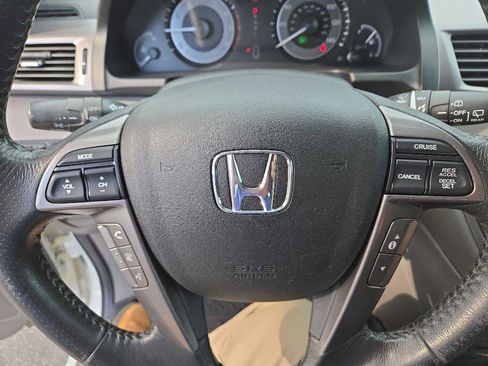 Used 2014 Honda Odyssey Touring image 19