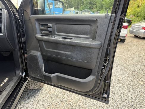 Used 2014 RAM 1500 Express w/ Black Ram 1500 Express Group AWD/4WD image 16
