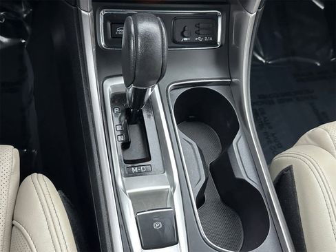 Used 2021 Subaru Ascent Limited w/ Technology Package image 23