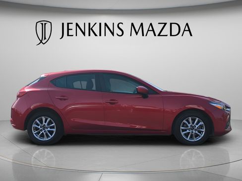 Used 2017 MAZDA MAZDA3 Sport image 5