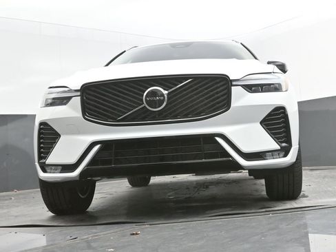 New 2026 Volvo XC60 B5 Core AWD/4WD image 38