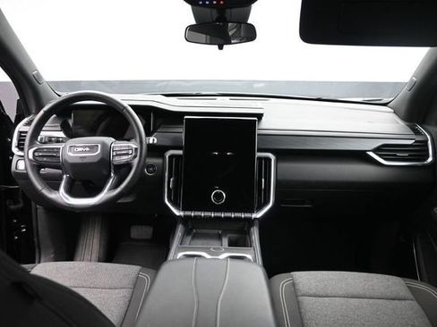 Used 2025 GMC Acadia Elevation FWD image 18