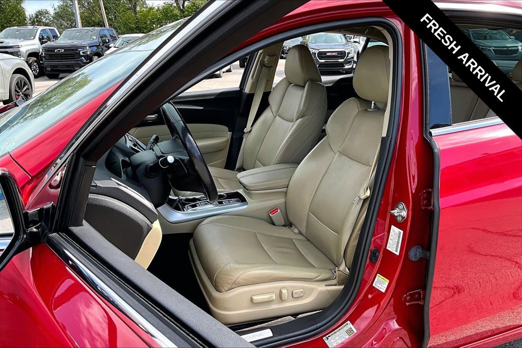 Used 2017 Acura TLX w/ Technology Package FWD image 6