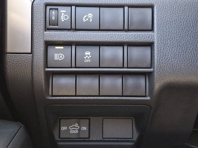 Used 2024 Toyota Tacoma SR5 AWD/4WD image 26