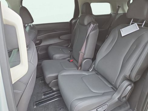 New 2026 Kia Carnival SX Prestige image 20