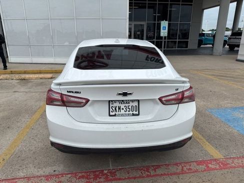 Used 2022 Chevrolet Malibu LT w/ Sport Edition FWD image 7