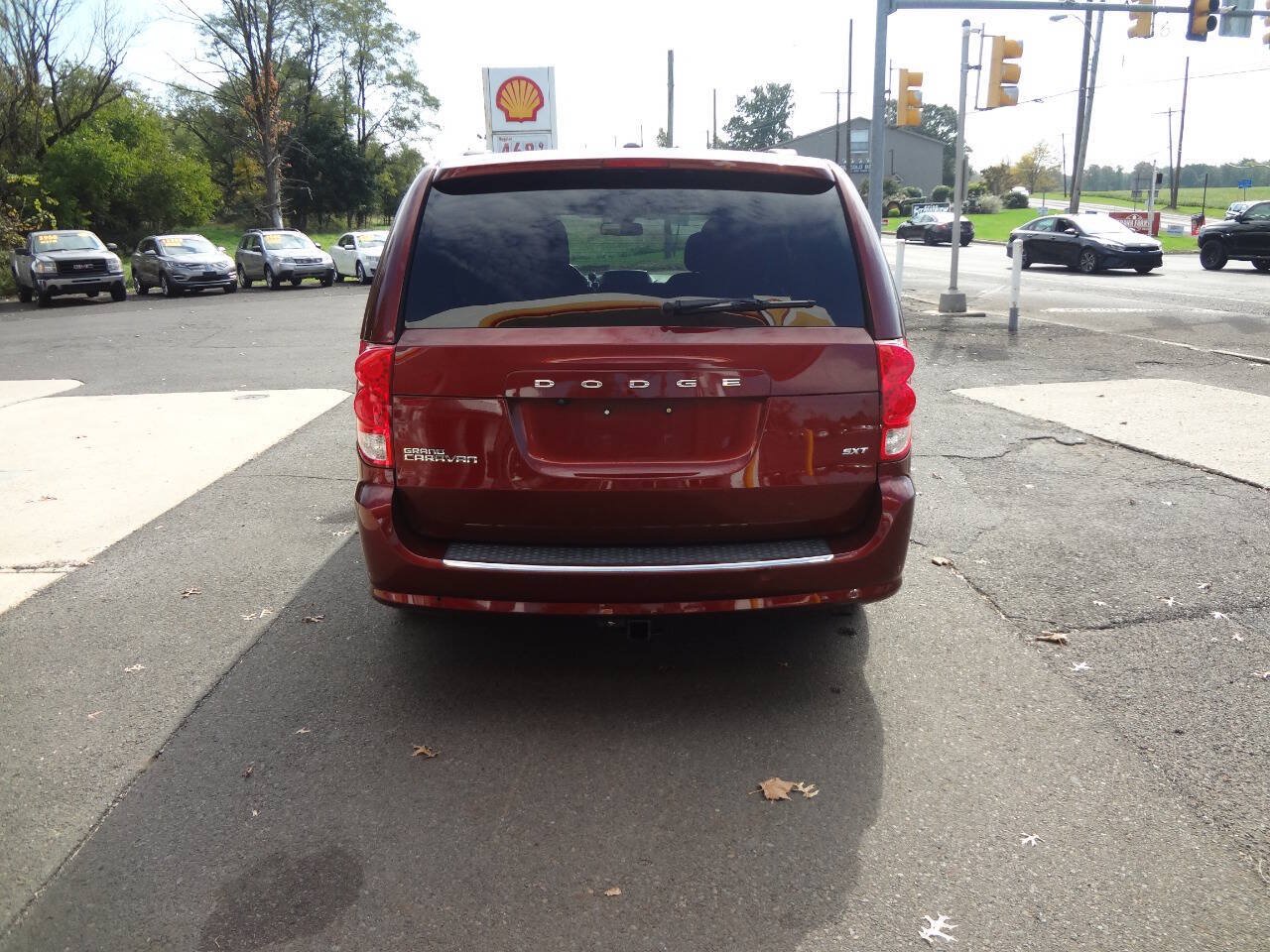 Used 2020 Dodge Grand Caravan SXT FWD image 4