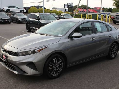 Used 2024 Kia Forte LXS FWD image 2