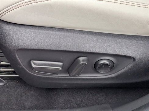 Used 2023 Toyota RAV4 XLE Premium image 23