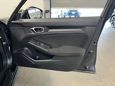Used 2023 Honda Civic Sport image 12