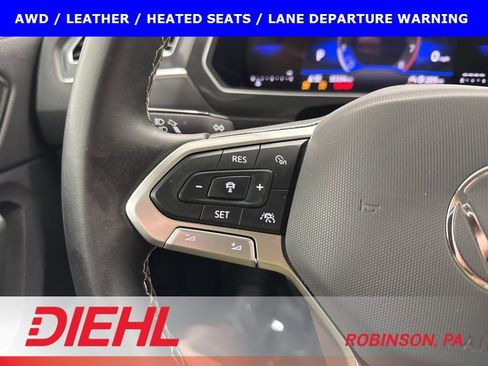 Used 2024 Volkswagen Tiguan SE image 25