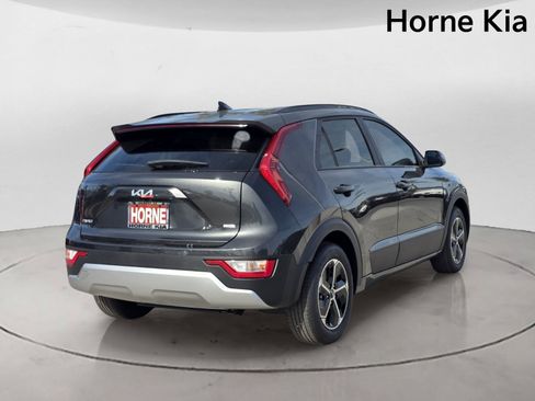 New 2026 Kia Niro LX FWD image 4
