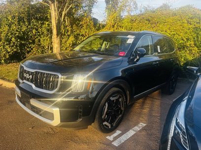 Used 2024 Kia Telluride EX w/ EX Captain's Chair Package