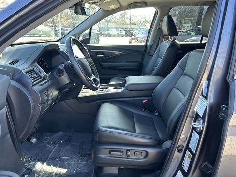 Used 2025 Honda Ridgeline RTL image 13