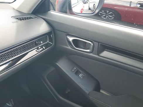 Used 2023 Honda Civic LX image 28