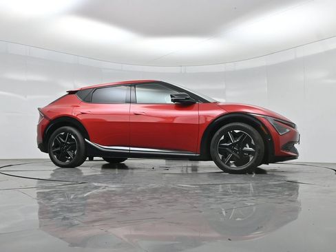 New 2025 Kia EV6 Wind AWD/4WD image 47