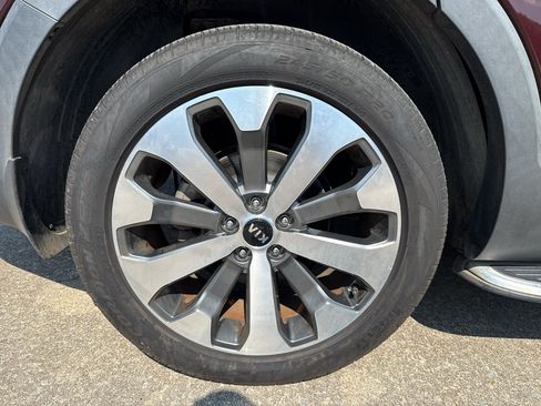 Used 2021 Kia Telluride S FWD image 9