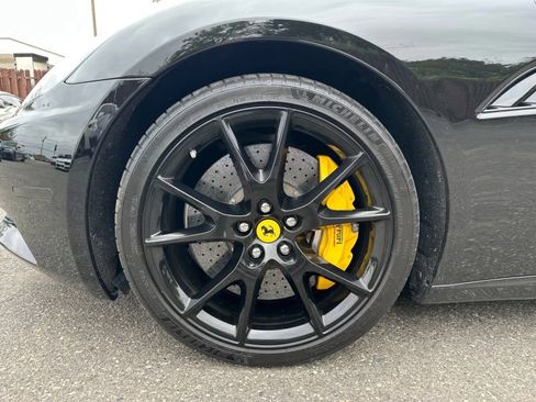 Used 2013 Ferrari California image 12