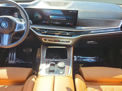 Certified 2024 BMW X5 xDrive50e w/ M Sport Package image 15