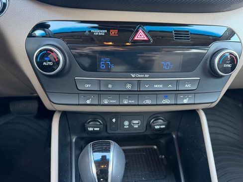 Used 2021 Hyundai Tucson Sport image 23