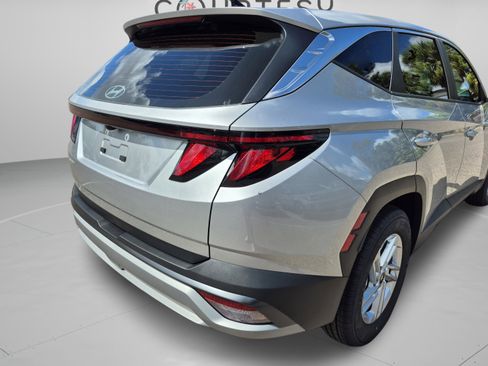 New 2026 Hyundai Tucson SE FWD image 32