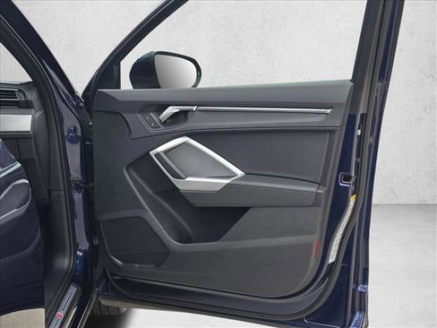 Certified 2024 Audi Q3 2.0T Premium image 11