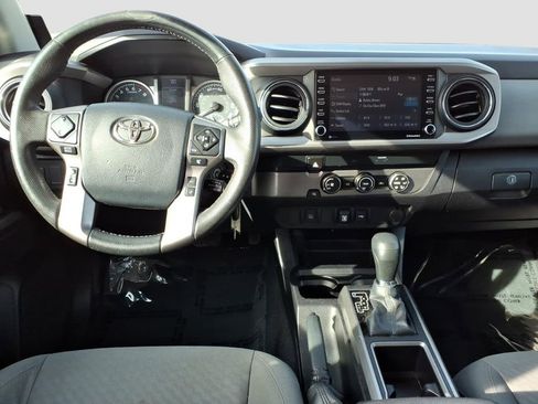 Used 2020 Toyota Tacoma SR5 image 15