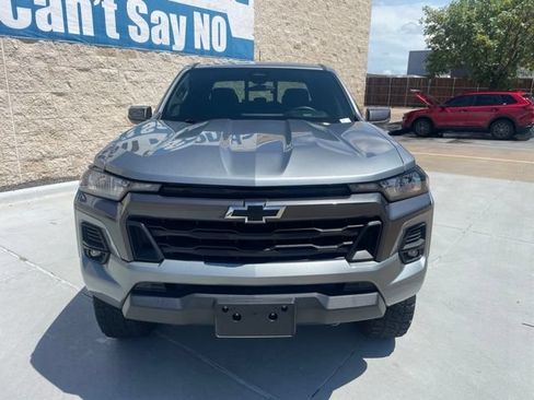 Used 2024 Chevrolet Colorado LT w/ LT Convenience Package AWD/4WD image 3