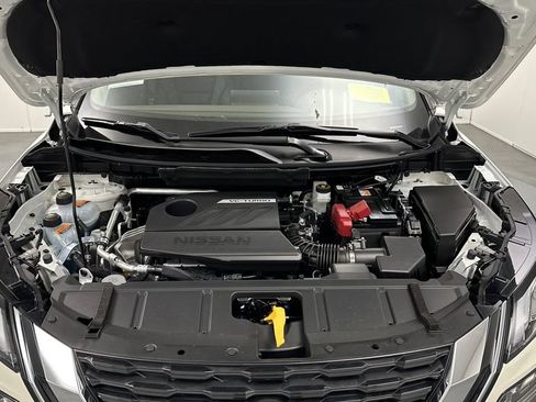 Used 2023 Nissan Rogue SV w/ SV Premium B Package AWD/4WD image 11