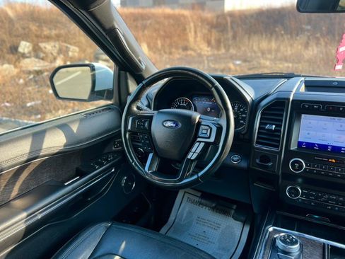 Used 2020 Ford Expedition Limited image 25