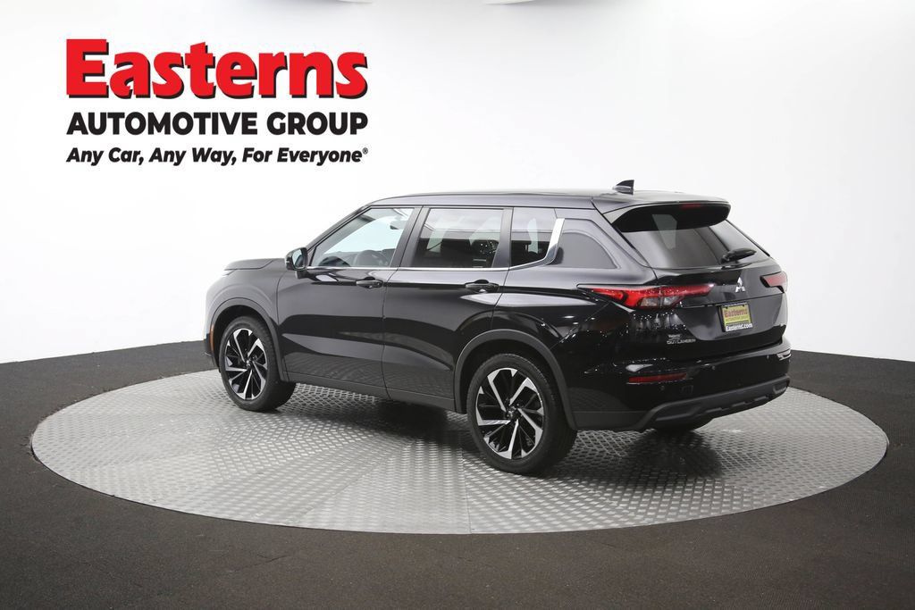 Used 2024 Mitsubishi Outlander SE AWD/4WD image 65