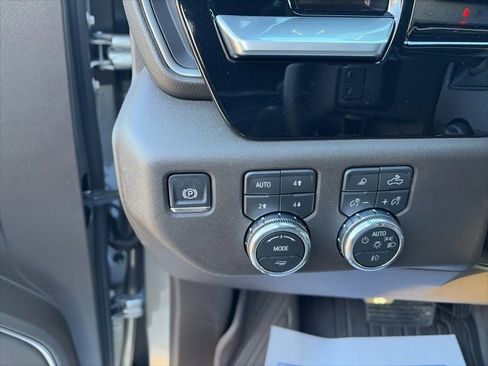 New 2026 GMC Sierra 1500 SLT w/ SLT Premium Plus Package image 19