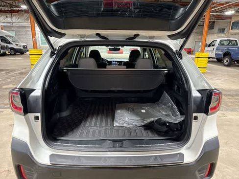 Used 2020 Subaru Outback Premium AWD/4WD image 11
