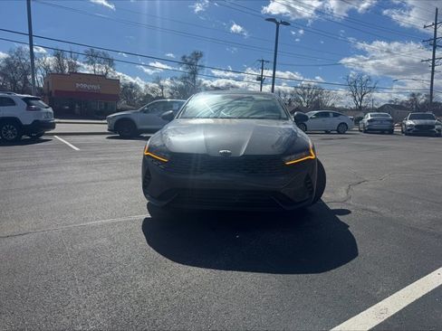 Used 2021 Kia K5 LXS image 2