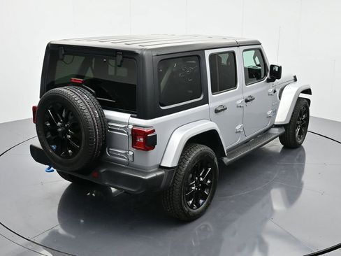 Used 2023 Jeep Wrangler Unlimited Sahara image 44