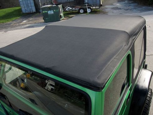 Used 2005 Jeep Wrangler Rubicon image 18