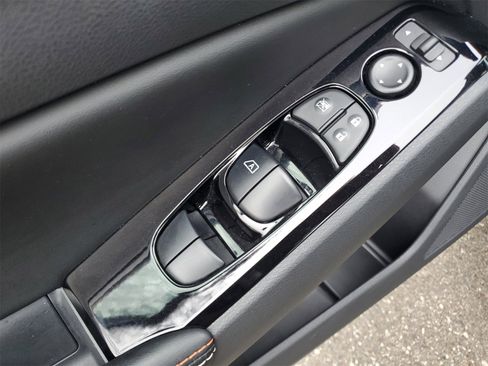 Used 2025 Nissan Altima 2.5 SR w/ SR Premium Package image 21