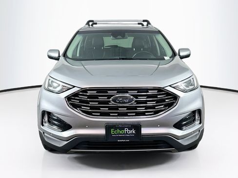Used 2020 Ford Edge Titanium FWD image 2