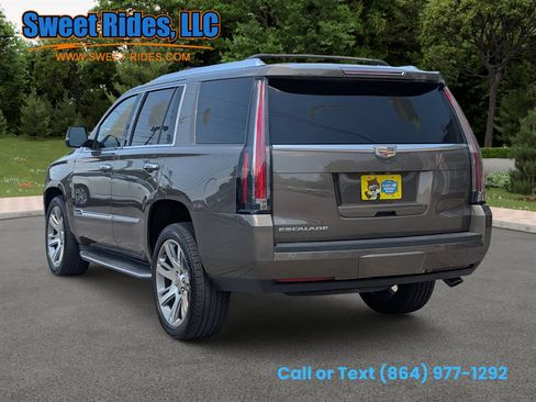 Used 2015 Cadillac Escalade Premium AWD/4WD image 5