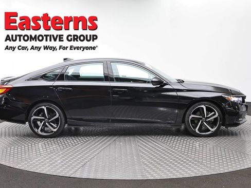 Used 2022 Honda Accord Sport image 4