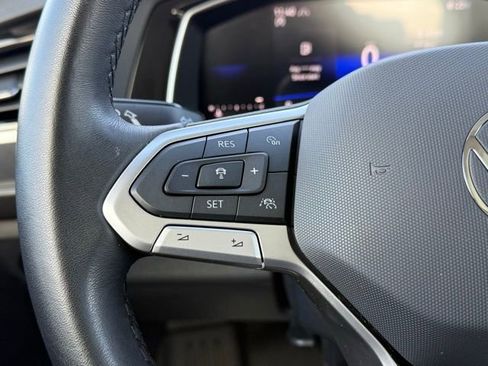 Used 2024 Volkswagen Jetta SE w/ Panoramic Sunroof Package image 26