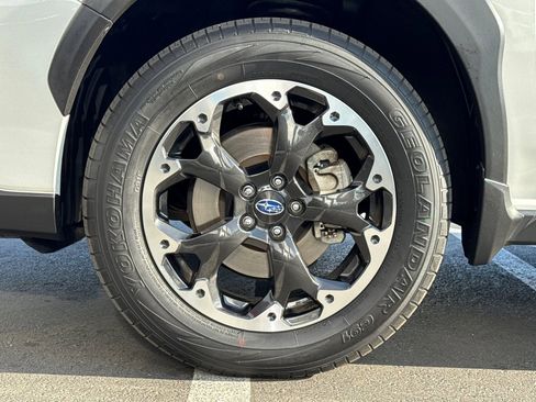 Used 2022 Subaru Crosstrek 2.0i Premium w/ Moonroof Package image 26